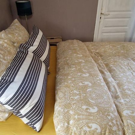 Chambre D'Hotes Abbatiale Bernay  Bagian luar foto